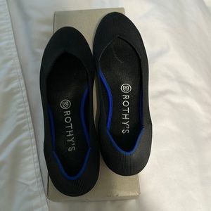 Black rothy flats
